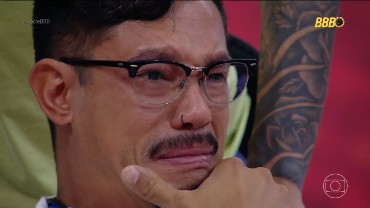 centralreality's tweet photo. Às vezes eu fico pensando se sou uma pessoa horrível porque muito provavelmente aguentaria tranquilamente os 3 meses do Big Brother sem ver minha família #BBB25 https://t.co/loea30PymX