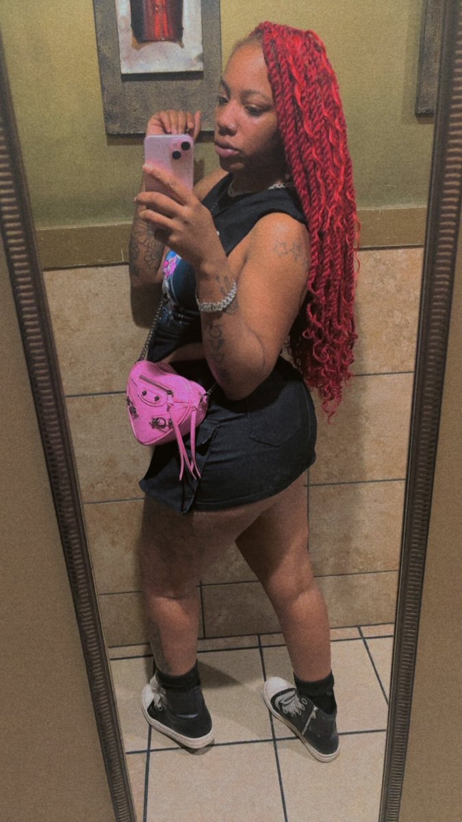 CALLMECEDES1's tweet photo. call me cedes 😘 https://t.co/FKkNYOCnZ0