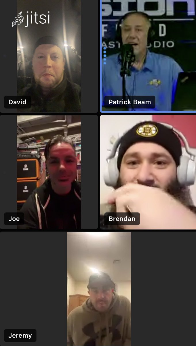 silentseason's tweet photo. We had a great time talking on the @PatrickandPPL podcast! Can’t wait to share the episode 🤘🏼 Stay tuned! #silentseason #silentseasonarmy #inflames #patrickandthepeople #podcast #radio #earthprogram #virginmusic #interview #dj #comedian #airplay #rock #hardrock #activerock #music https://t.co/5V2BZ2Ujgw