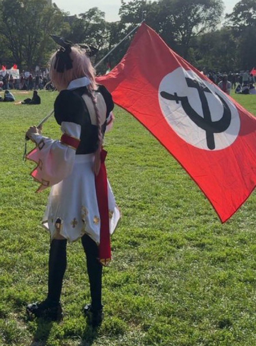 AntiWokeMemes's tweet photo. What do you think of when you see this? ☭ https://t.co/EB0Lhfjxxa