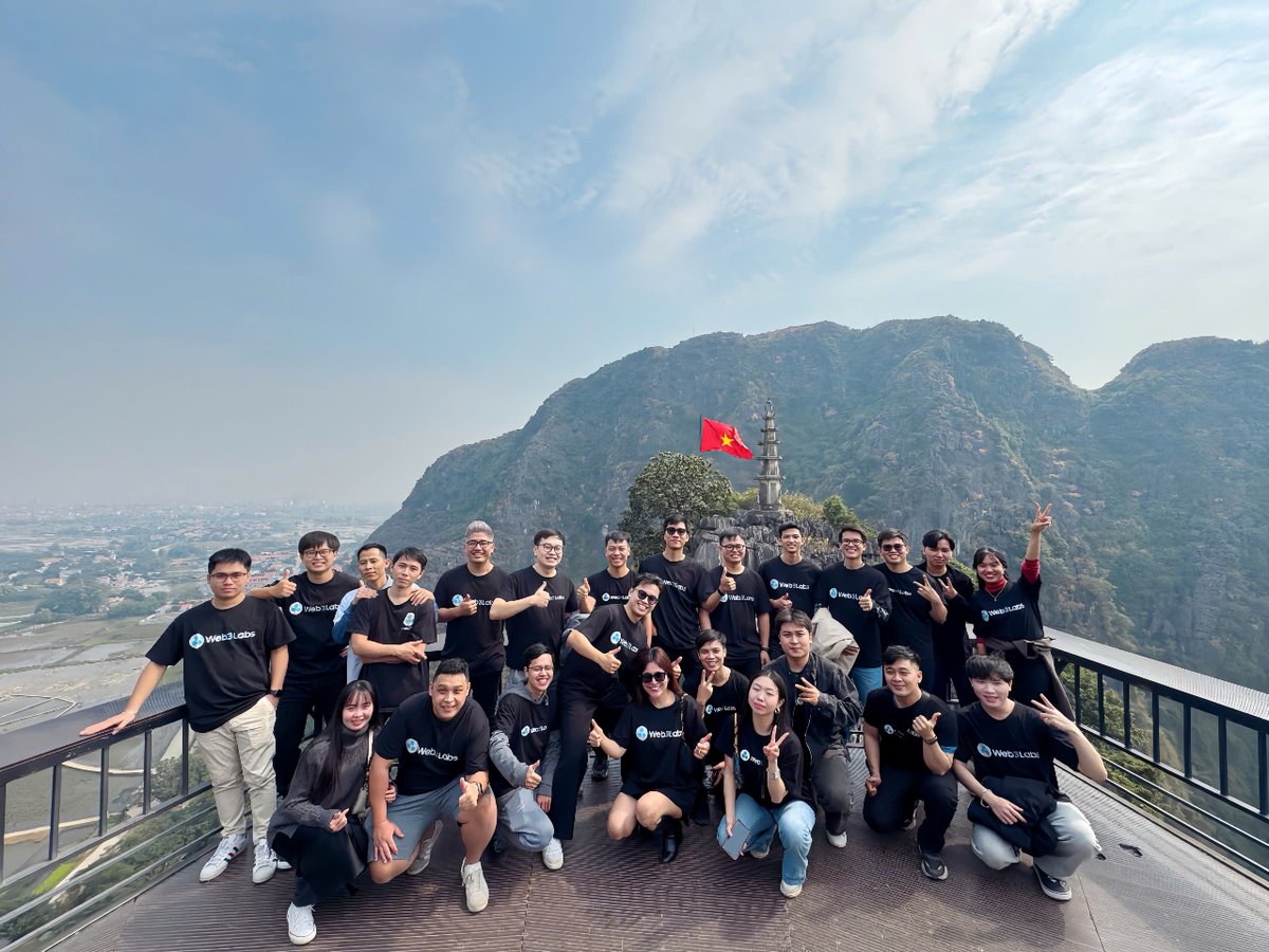 Web3lab_DAO's tweet image. YEAR-END PARTY – CELEBRATING A YEAR OF ACHIEVEMENTS 😍
Our Year-End Party was a huge success and a heartwarming celebration! It was not just a time to reflect on the incredible milestones of the past year, but also an opportunity for everyone to connect, share memories, and…