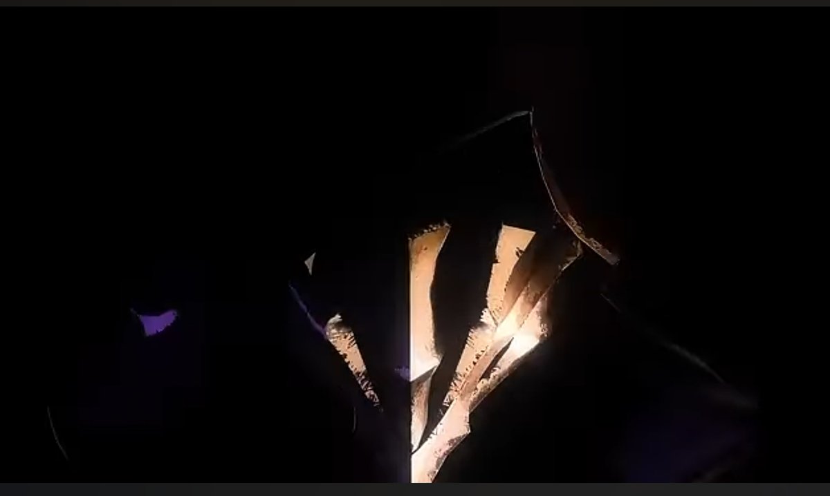 3.1 leaks //

im quite sure the boss we will fight against in the next patch will be phainon (possibly from a dark timeline???)
especially considering he is important enough to have appeared on the trailer and that his mask (?) appears right after phainon in the op