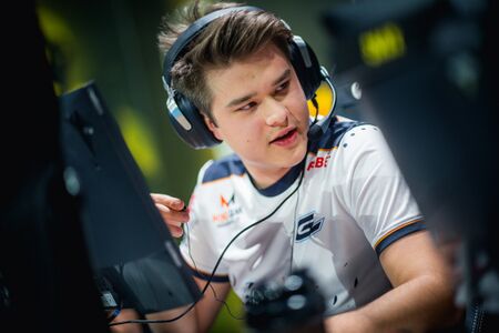 🔫CS2 Matchup🔒
Andu Over 33.5k⤵️

🔎Past Games:
3/L5 Over📈
8/L10 Over🎯
12/L15 Over🔥

🔎Averages:
L5: 36.4k🤑
L10: 39.1k👈👀
L15: 38.2k🔥

Projection: Maptie
Maptie Average: 38.4k✅💥

This is a grown man line &amp; i’m STILL SMASHING the over!👀

FOLLOW for CS2 picks🤙
|