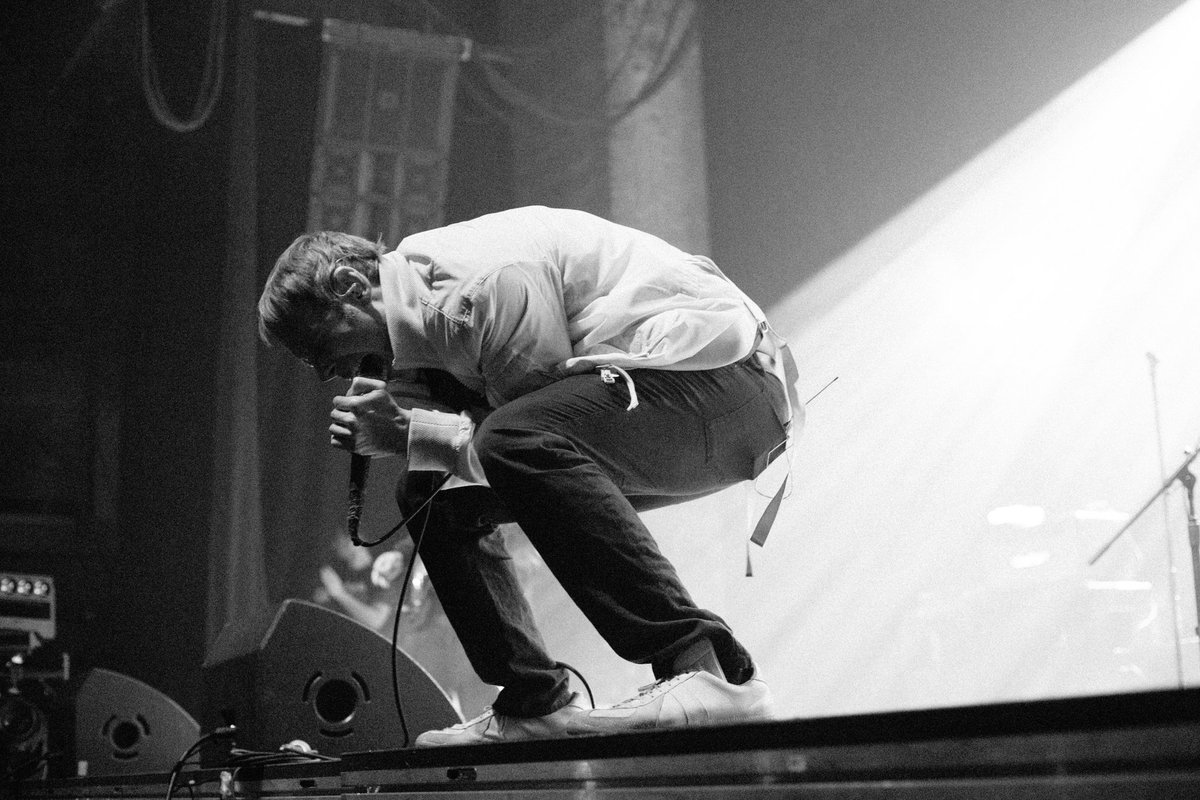 HowWeAreupdates's tweet image. Photos of @silverstein with @thursdayband @armslengthblues  @splitchainband at @TheParamountNY in Huntington, NY on 1•15•25. See more here: tinyurl.com/323353ya 📷:@TheAndyJimenez