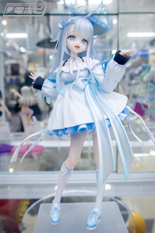 天使うと フィギュア フリュー おなじみの天使な衣装で生き生きと立体化！海外でも人気のVTuber「天使