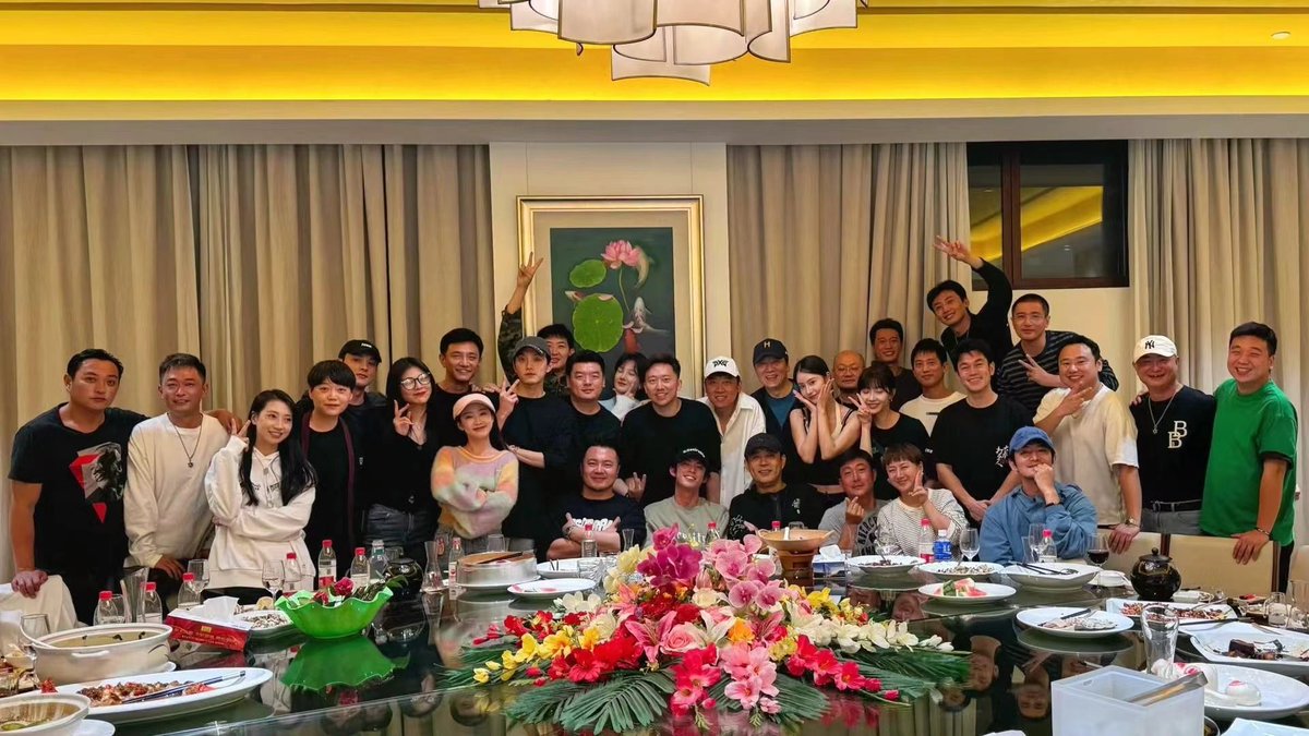 I've never really cared for multiple seasons... but there has to be a season 2 for #GuardiansOfTheDafeng &amp; they have to have the same cast. I will not accept anything less.

Praying to the drama gods for this one. Because this one is too good to lose. My Dafeng Family. 🥺🙏