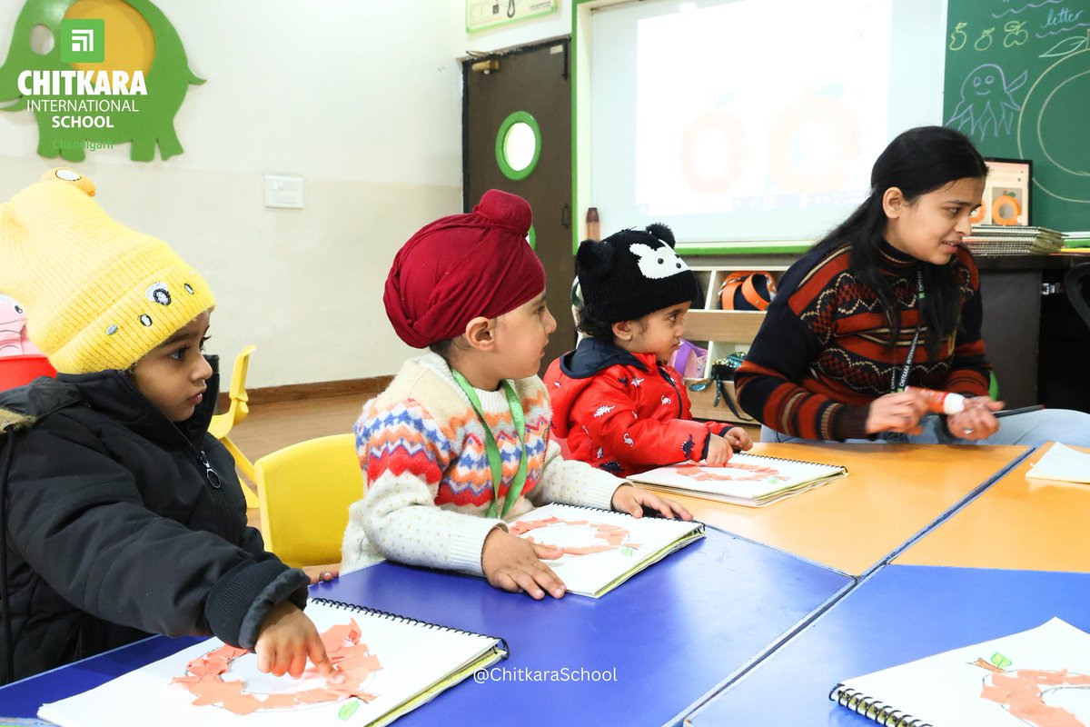 chitkara_school's tweet photo. Tiny tots of the Chicklets at Chitkara International School embark on a vibrant and interactive adventure with "Introduction to Letter O" activity
#CIS #kids #kindergarten #letterO #learning #knowledge #skills #ChitkaraInternationalSchool #tracing #keyskills https://t.co/Qme8rbfsyQ