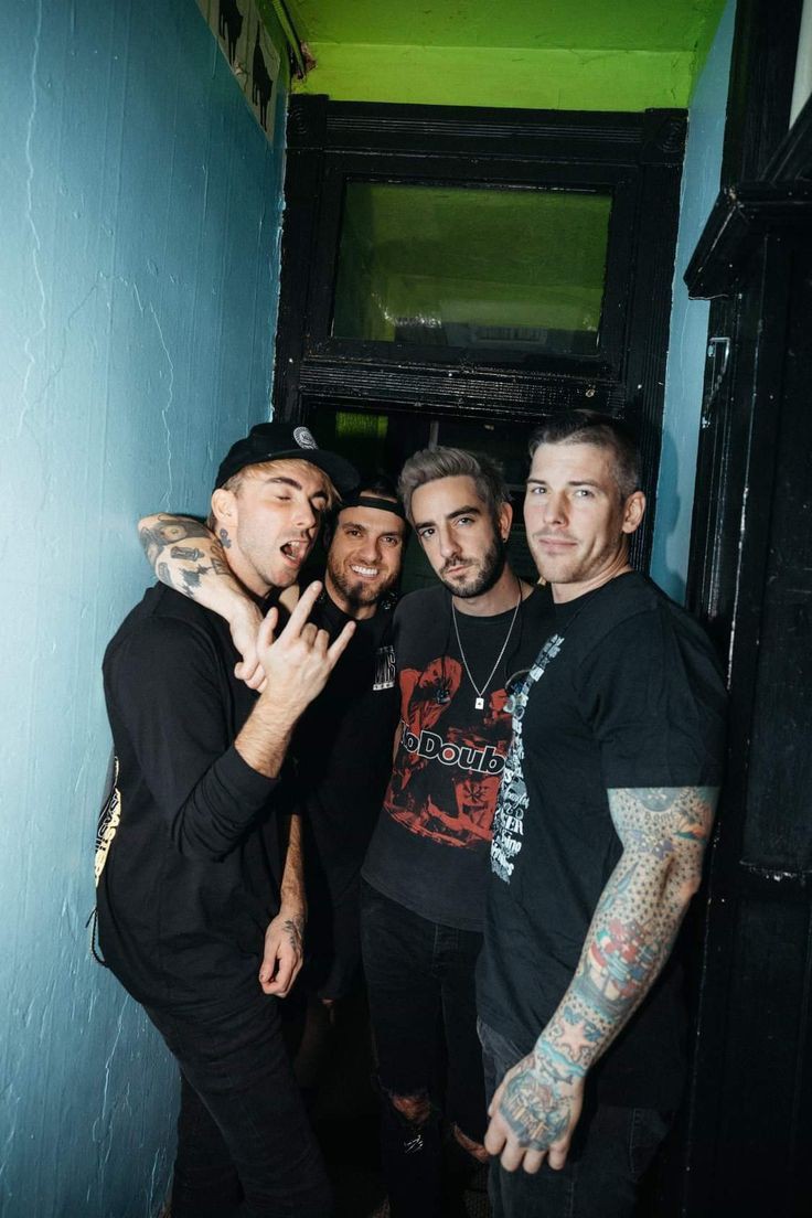 Levi (@melancholyatl) on Twitter photo 