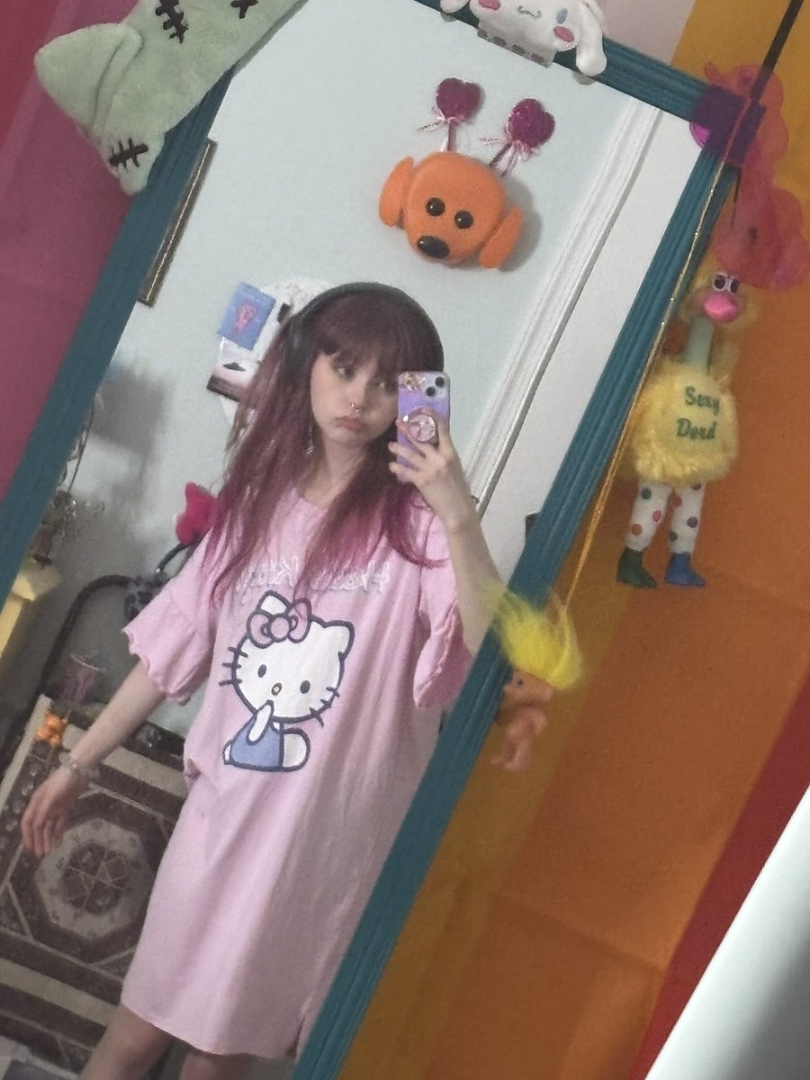 sugrfreesapphic's tweet photo. recovery seems impossible but my body doesn’t work anymore and it suuuuhcks https://t.co/RrLvWVFrhm