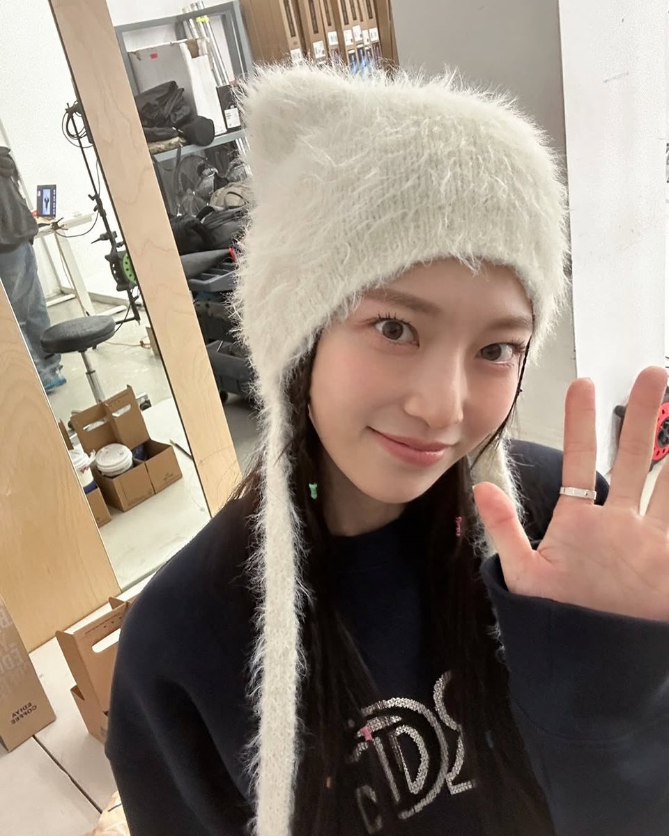 THSeungyeon's tweet photo. #กงซึงยอน Coming Soon 2025✨

#MyLovelyJourney >แว่วว่ามี2ซซ. ซซ.1รอออนแอร์😎

#악연 Netflix original >ถ่ายทำเสร็จแล้ว แพลนออนปีนี้🤩

ละครเวที #TheSecretOfFlowers #꽃의비밀 >บท‘โมนิก้า’💃🏻

#No.1 ภ.ผลงานผกก.คิมแทยง ถ่ายทำเดือน2นี้✌🏻

ขอให้เป็นปีที่ดี~🫶🏻

#GongSeungYeon #공승연 https://t.co/Fbd5ep6vaq