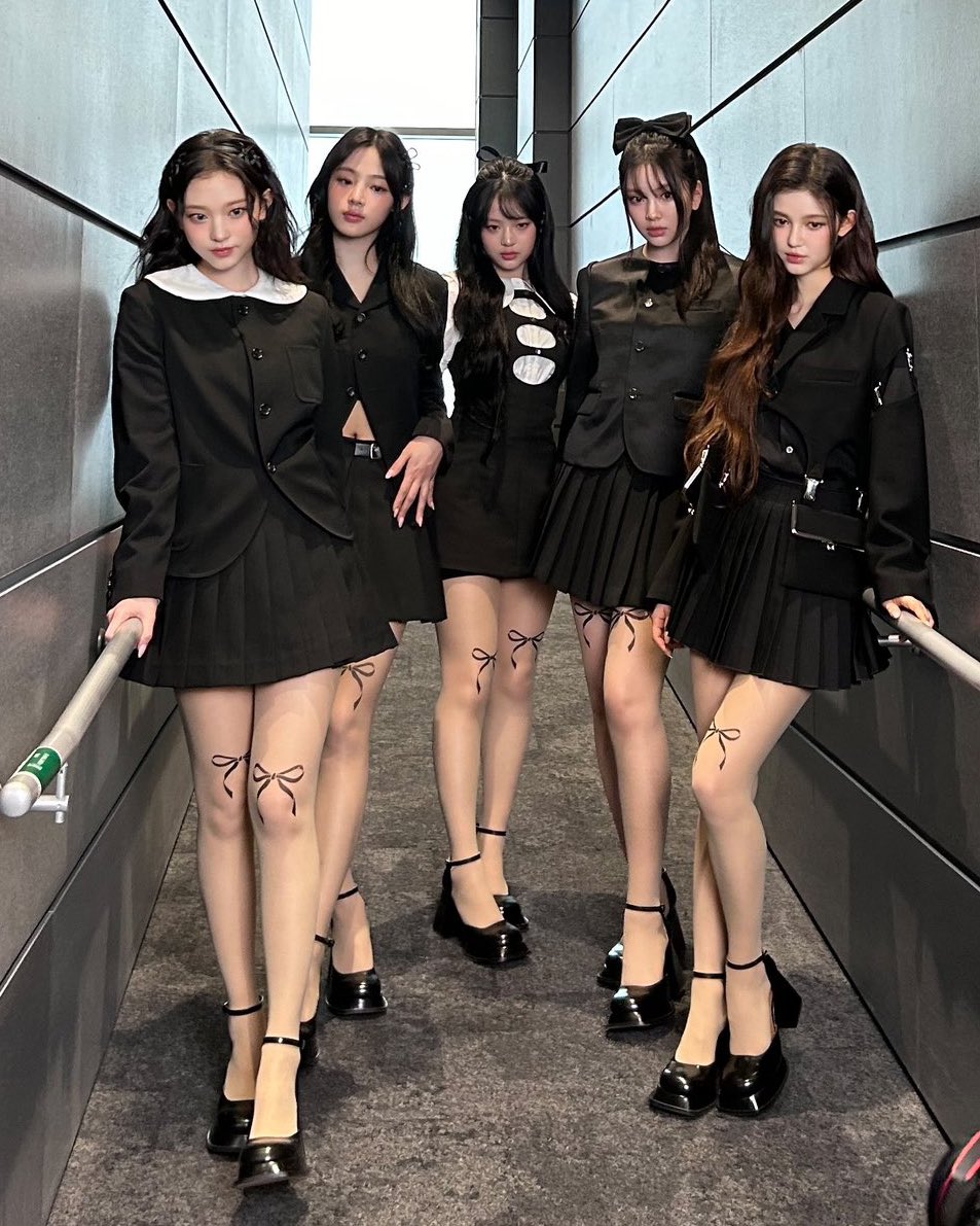 MHDHH Loops 🧸🦦🐶🐱🐹 (@newjeans_loop) on Twitter photo 