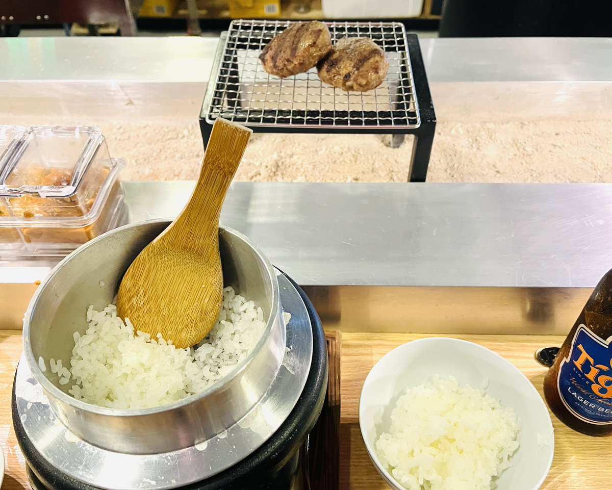 大阪で18年間暮らしてた中華系オーナーのハンバーグ店。それほどジューシー感は感じなかった代わりに釜炊きのご飯がクオリティ高し🍚 maps.app.goo.gl/uQCQVohhLmyV88…