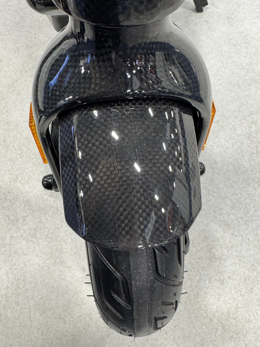 Can an #electricscooter have too much Carbon Fiber? We think not!
VMAX VX8. 
Coming Q2 2025