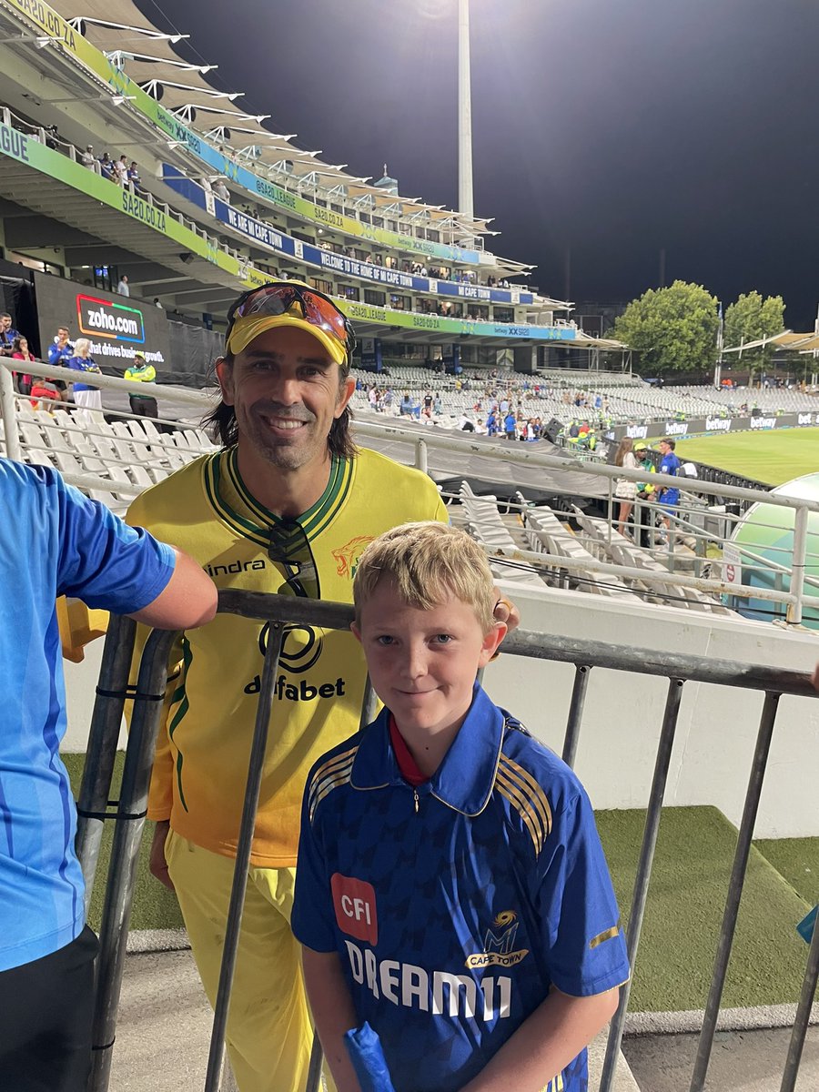 Sarah Jensen tweet media