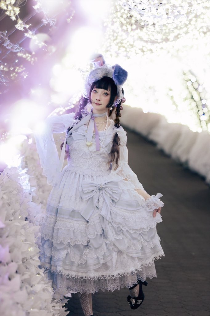 RinRin_Doll's tweet photo. Snow princess in a glittery wonderland ❄️❄️❄️

#ElpressL さんの #クリスマスG のワンピは冬にピッタリ❄️✨
Illuminating this winter in #Elpress L’s Christmas G dress❄️✨

#pr #エルプレス https://t.co/0xgc1d0d09