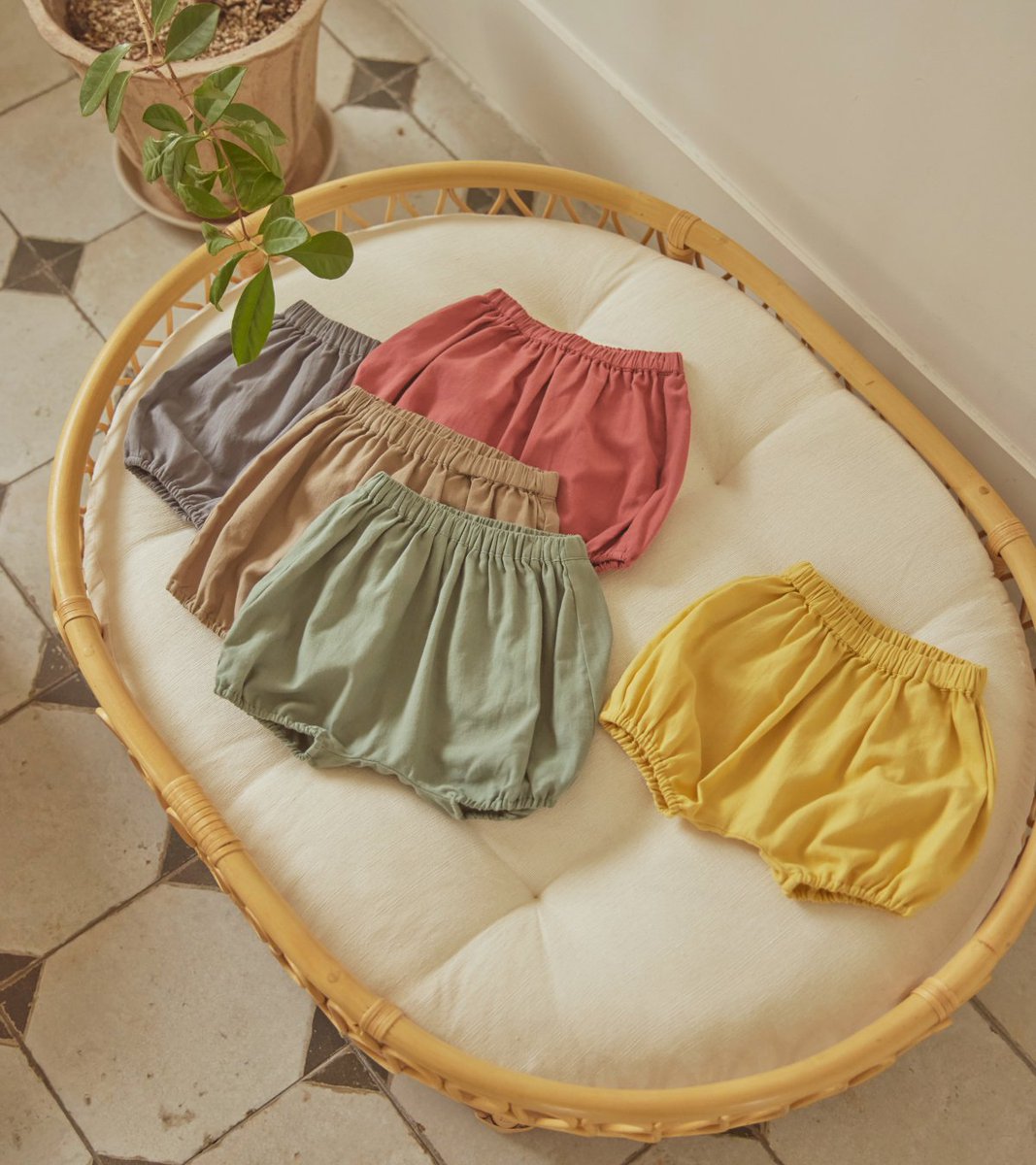 問い合わせの多かったかぼちゃパンツのサイズ展開はこちら💁🏻 ・3-6M