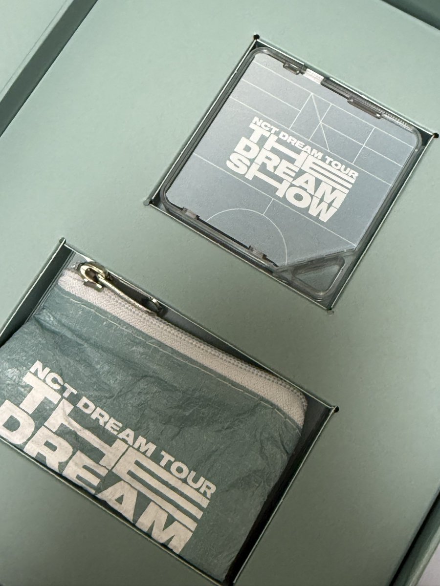 kklkk255's tweet photo. 엔시티 드림 더드림쇼 1 키노 dvd 양도  

3.0 

nct nctdream nct 엔드림 포토북 sell 마크 런쥔 제노 해찬 재민 천러 지성 mark renjun jeno haechan jaemin chenle jisung photocard photobook 디비디 드림쇼 티켓 키노 콘서트 https://t.co/Zuw57hk79a