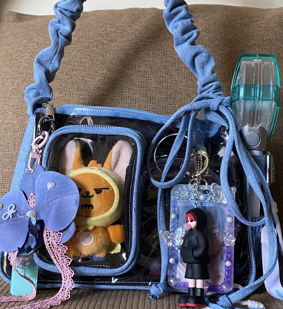 urunivrsee's tweet image. Ultimate Concert Bag 2025!

Pre-order sekarang juga 🥰
👉🏻 forms.gle/YTBsD76Uywb3ps… 👈🏻

#taspvc #taskonser #tastransparan #pvcbag #concertbag #transparantbag #KPOP