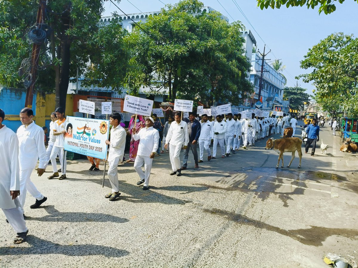 sathyasaiodisha's tweet photo. Loving Sairam..
With the blessings of Sri Sathya Sai Baba, Ganjam-1 Sai District successfully conducted three Run for Unity/Walk for Values rallies on the occasion of National Youth Day, 12th January 2025.
#NationalYouthDay
#Walkforvalues
#runforunity
#Ganjam1
-Media Team https://t.co/3XAarc8m4j