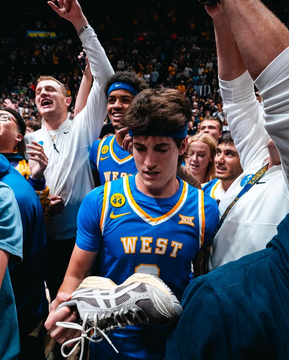 no_context_wvu's tweet photo. https://t.co/LitwFRO6JS
