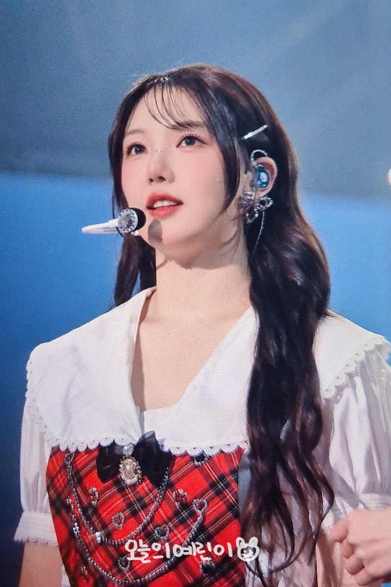 YerinHada0819's tweet photo. 250119 여자친구 최고야..🥺
#GFRIEND #여자친구 #YERIN #예린 https://t.co/jyt6TIfta9