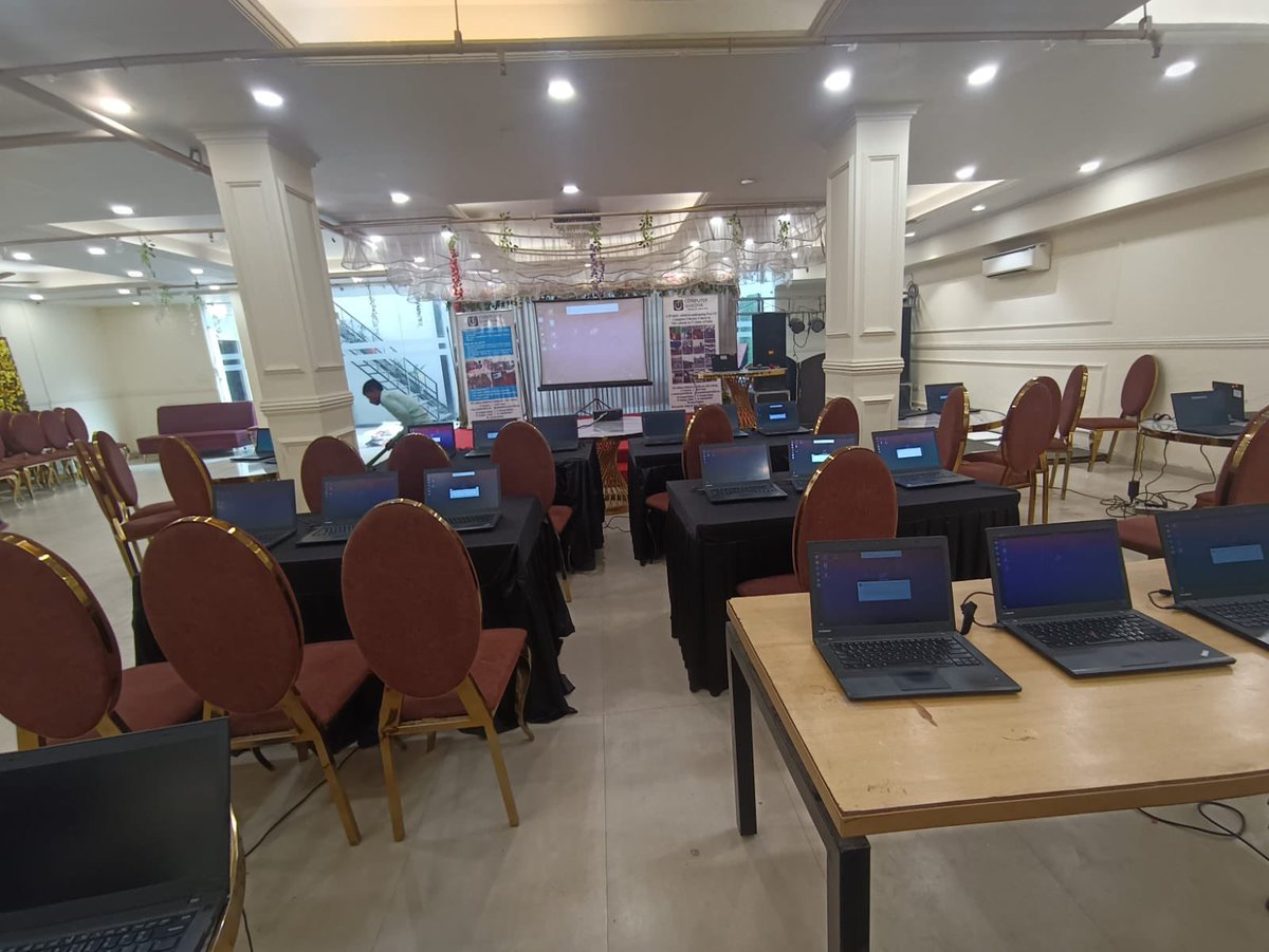 ComputerShiksh1's tweet image. Going live today at 10:10 hours

Team #computershiksha is all set to kick start the next 8-day residential intensive TRAIN THE TRAINERS Training today at the #ComputerShikshaTrainingHub in Hotel Archer, opposite Fifty One Mall, sector 52, Gurugram

1 of 4