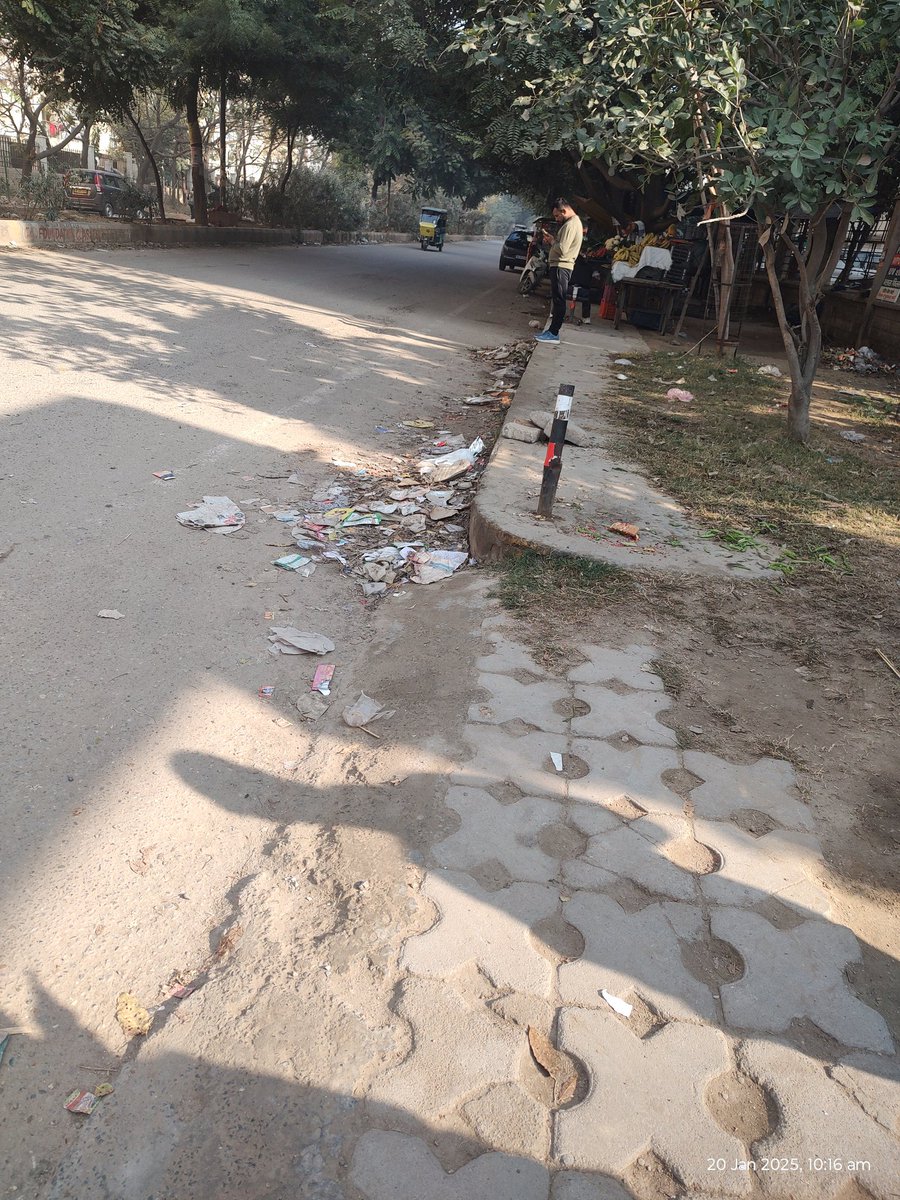 Priyank181278's tweet image. @dm_ghaziabad @AMRUTCityGzb @gdagzb @CMOfficeUP Pleased to reside at Raj Nagar Ext, Ghaziabad, but I am deeply disappointed with the state of the internal roads in KDP society. They are filled with dust and garbage, yet the authorities remain silent.