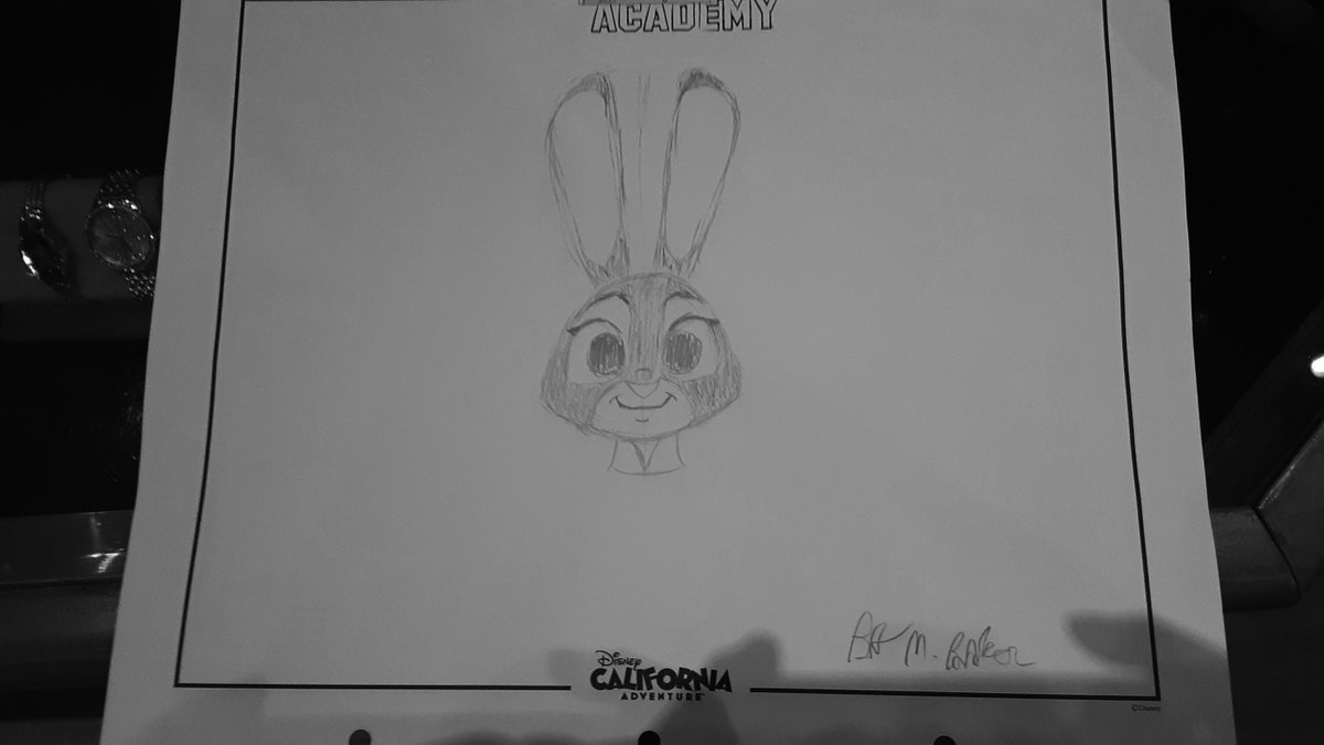 VividGroovy's tweet photo. #Fanart of #JudyHopps from #Zootopia that I drew at #DisneyCaliforniaAdventure's #AnimationAcademy. #furry #furryart https://t.co/rh6XvR1j4z