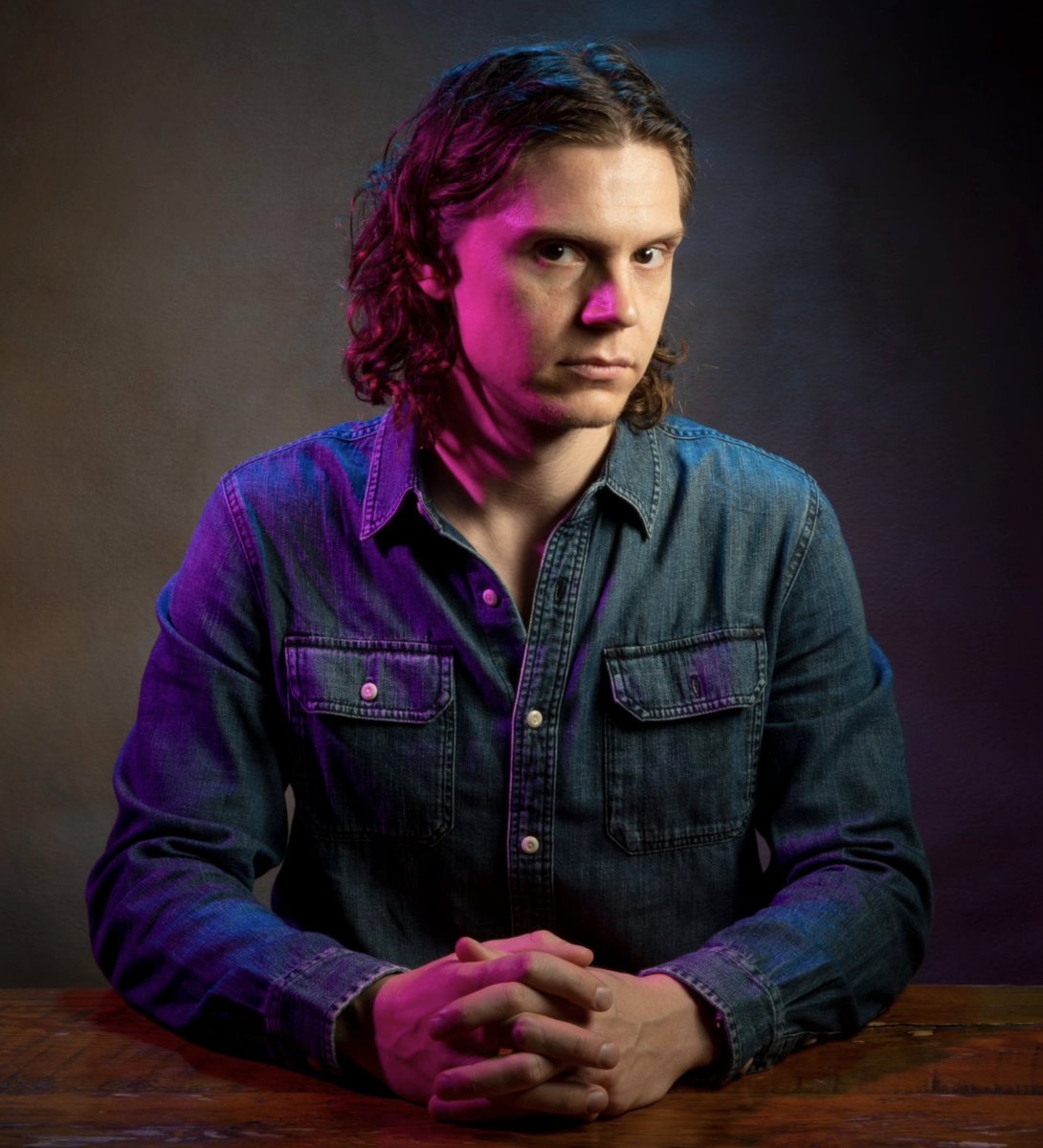 AHSZone's tweet photo. Happy 38th Birthday to Evan Peters! https://t.co/O9xVJBeItK