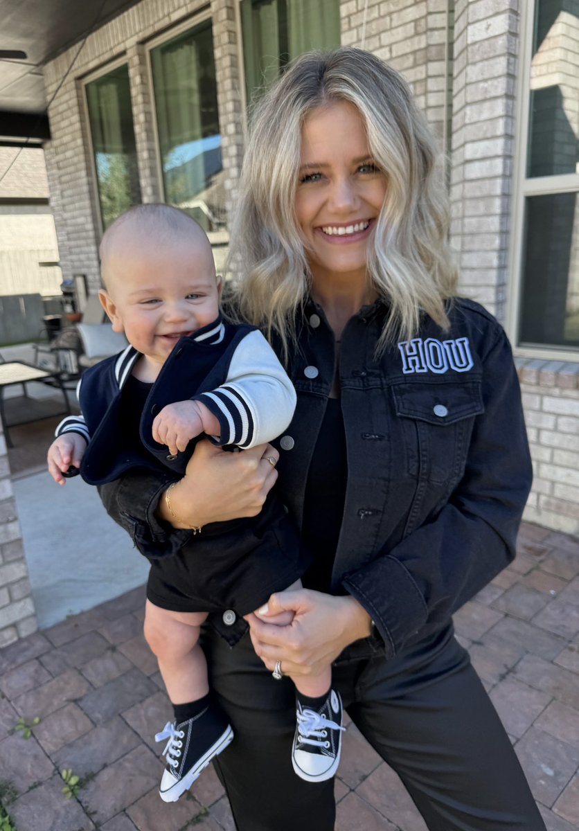 Shoutout to my bride…You are the gas that makes everything go. You are my why. Thank you for all of your love, support, and selflessness that goes far beyond what happens on 4th down. Warren and I are lucky to have you. Thank you Jesus for this amazing woman. I love you!!