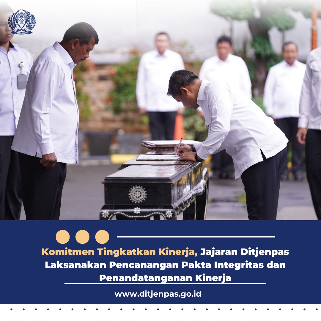 DITJEN_PAS's tweet image. Direktur Jenderal Pemasyrakatan (Ditjenpas), Mashudi, beserta jajaran pejabat dan pegawai laksanakan pencanangan Pakta Integritas dan Penandatanganan Kinerja Pimpinan Tinggi, Senin (20/1). 
#info_pas 
#ditjenpas 
#pemasyarakatan