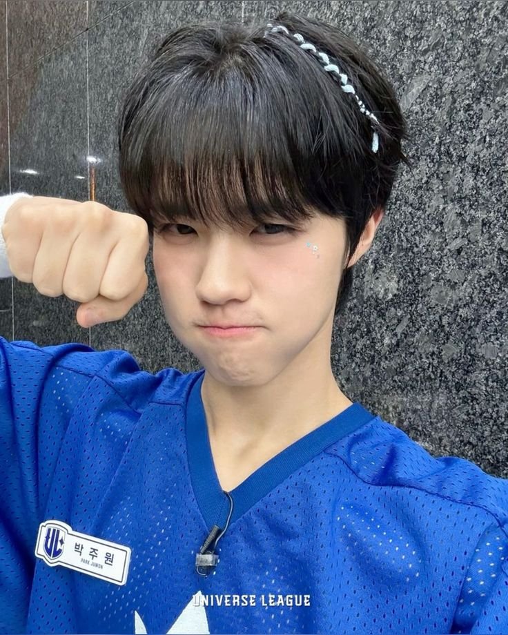 yichenpill's tweet image. aigoo this baby tiger