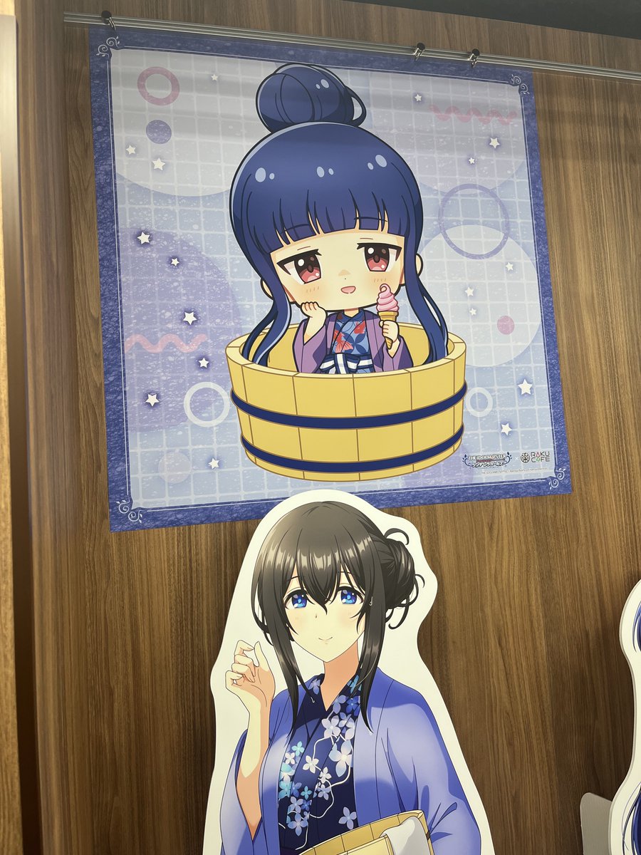 文学少女が下からスッと来てる 