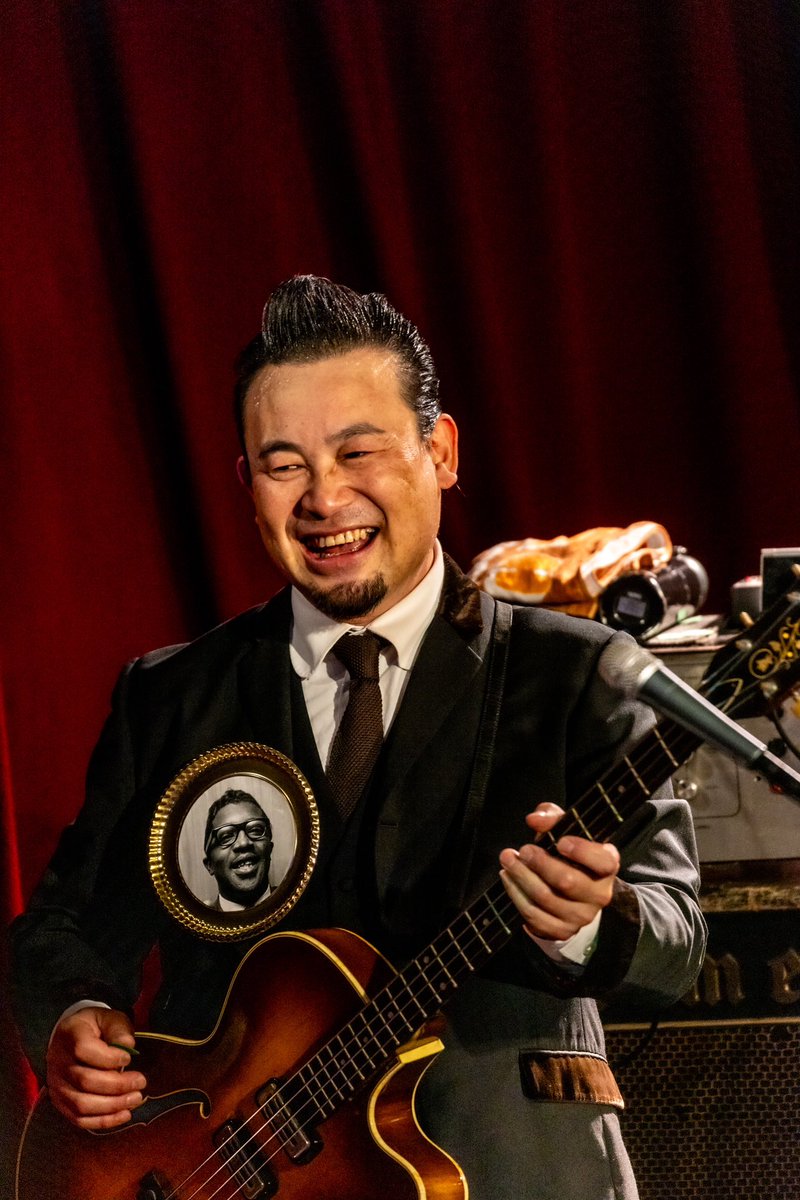 今日は大ちゃんの誕生日です！おめでとう㊗️

今年も思う存分ベースとご飯とレコードを満喫して下さい！