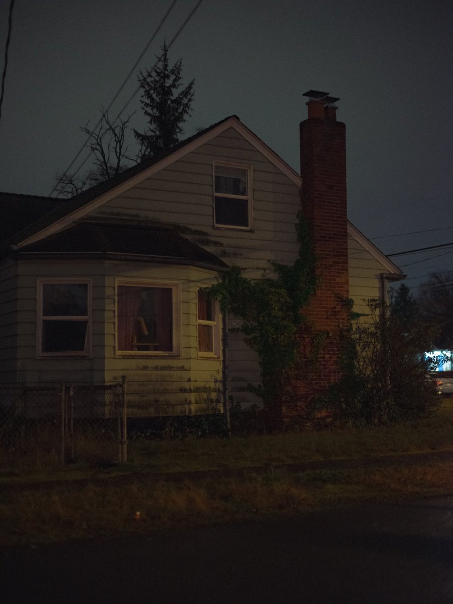 dadwilder1's tweet photo. This time is that last time 

#dadwilder #moody #dark #night #nightcrawler https://t.co/KKePjJX5kr