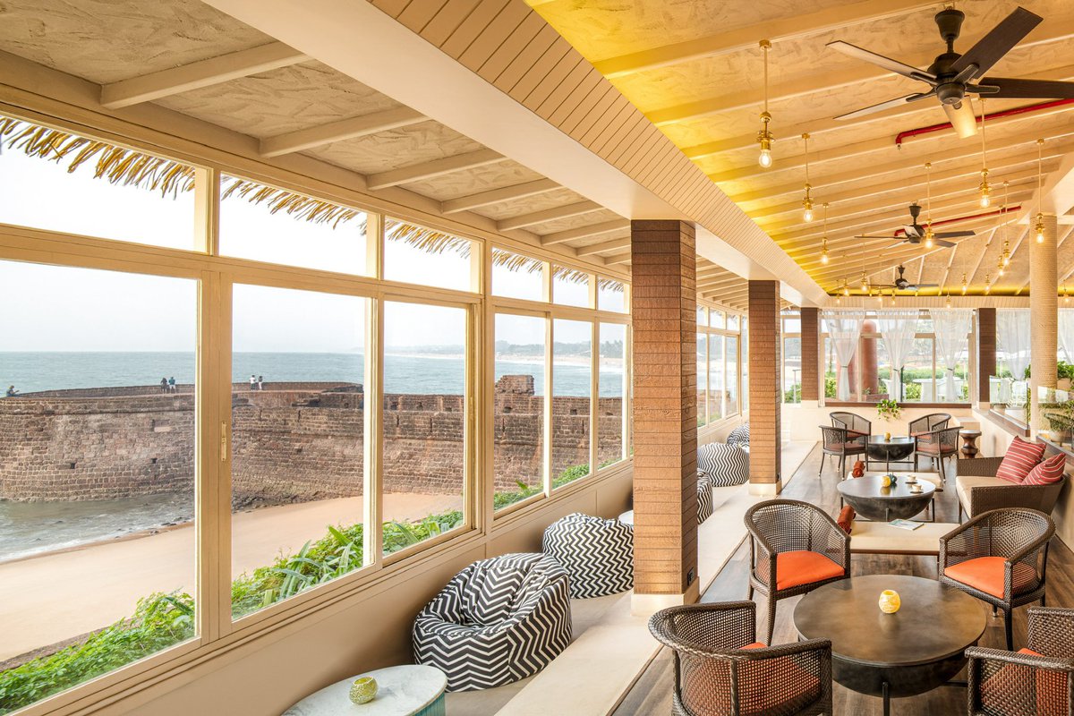 tajfortaguada's tweet photo. Indulge in a stunning sea view while savouring exquisite cuisine and beverage at SFX Restaurant &amp; Bar, Taj Fort Aguada Resort &amp; Spa. A perfect blend of luxury, flavour, and breathtaking vistas.

Call: +91 8956798640

#TajHotels #TajFortAguada #Goa #SFX #SeaViewDining
#GoaGetaway https://t.co/Lb49JaiywF