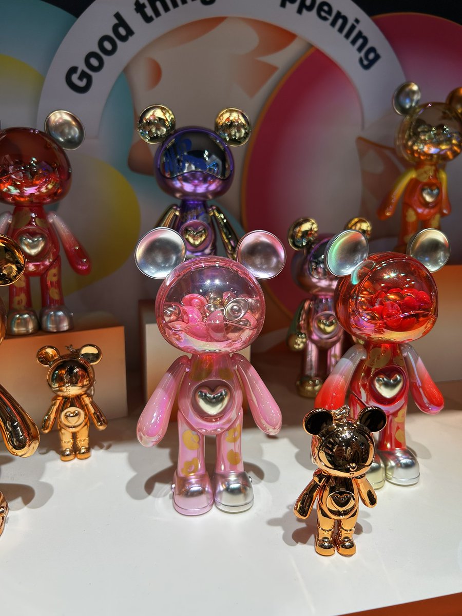 NpswUem's tweet image. #cosmosbear #spacetimecube #seaconbangkae