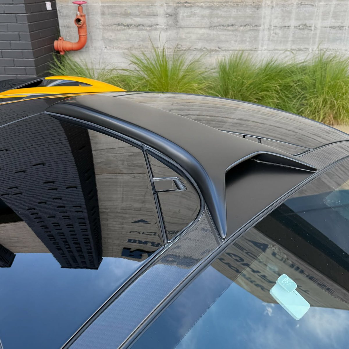 race1_sa's tweet photo. McLaren 720s by RACE!

- Vossen wheelset.
- NOVITEC roof scoop.
- Full exhaust
- Stripes and decals.

RACE! QUALITY BUILDS https://t.co/zCprkihSH2