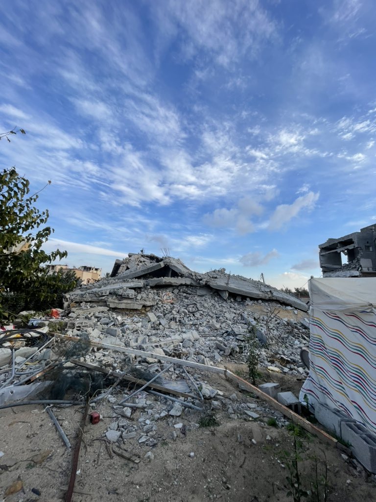 mahmoouddj's tweet photo. Hello world.

I am alive.

Thank you all for standing with me and raising the Palestinian voice.

I am sorry for not being here all day, but I had to go to my home that was destroyed by the Israeli occupation.

I need your help for my family
https://t.co/St4x36keBU https://t.co/Jr2mLMwDKe