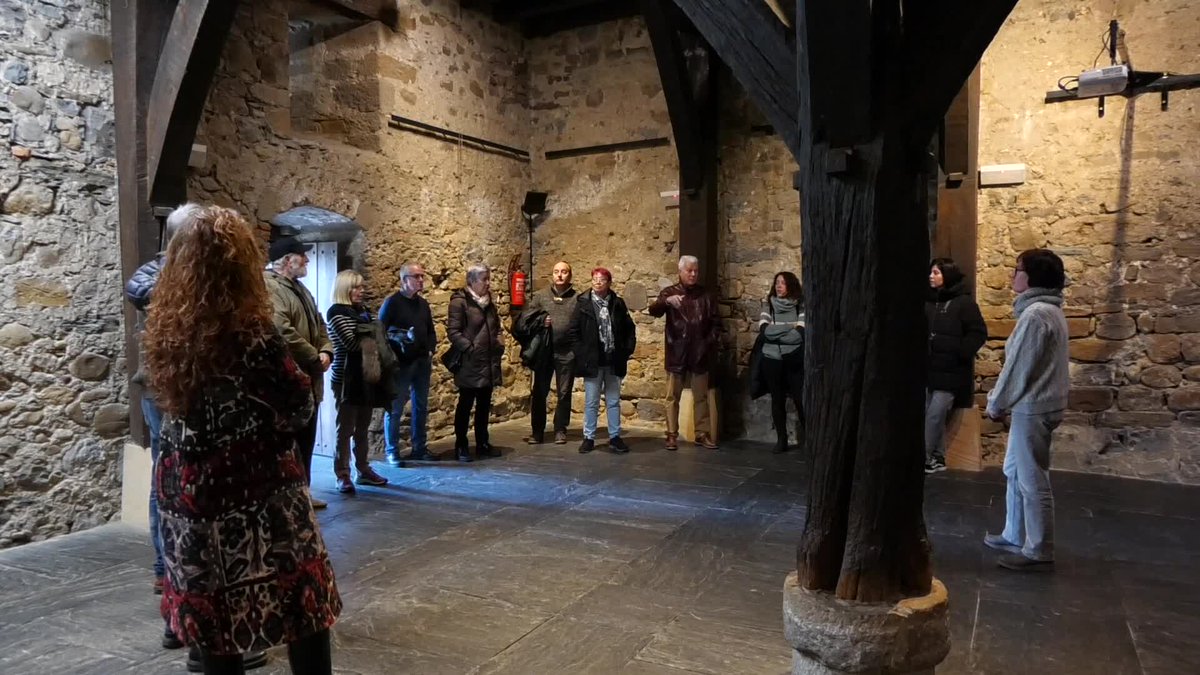 Sagardotegiek Ordizian izandako garrantzia azaldu zuten D’elikatuzek antolatutako bisitan.

👉labur.eus/WLI1E

#gitb #goierritelebista #ordizia