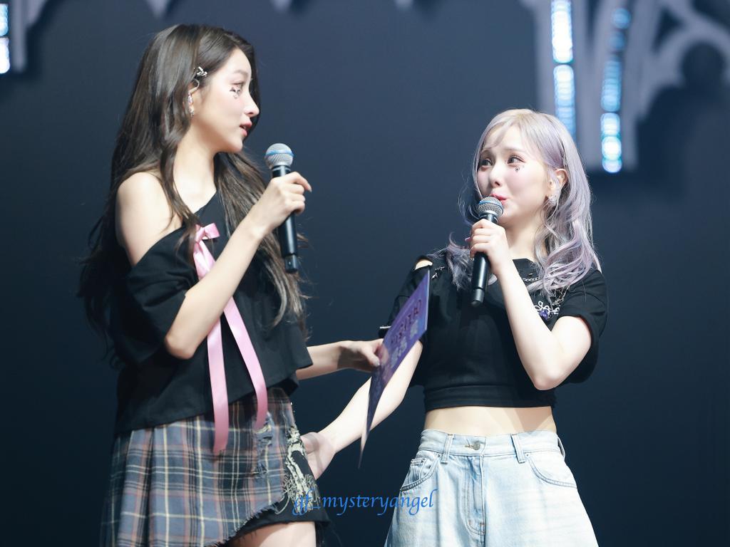 gf_mysteryangel's tweet image. 250119 여자친구 막콘 소원 은하❤️
🦊🐰🥺
#여자친구 #GFRIEND #소원 #은하 #SOWON #EUNHA