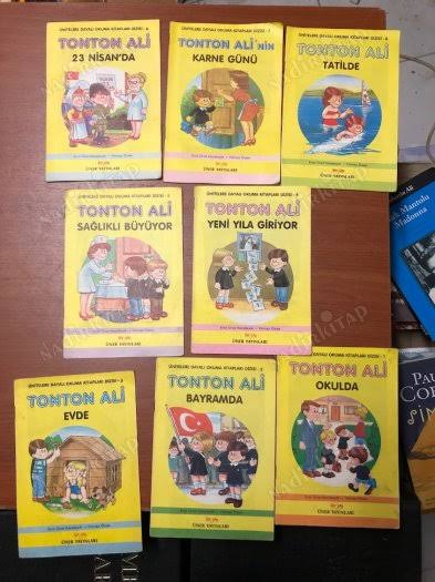İlk Okuma Yazma Serüvenim 📚✏️
Birinci sınıfta okuma yazmayı öğrendiğim bu 8 kitaplık seri, hayatımın en özel anılarından biri! 🕰️ Bu kitapları tekrar görünce, çocukluğuma döndüm. 🌟 #Nostalji #İlkOkumaKitaplarım