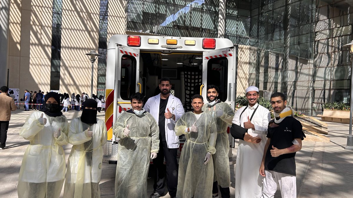 نشاط اليوم trauma awarenees بجامعة الملك سعود للعلوم الصحية 🚨

تجربة جميلة جداً في اول مرة اركب الاسعاف 🚑❤️
