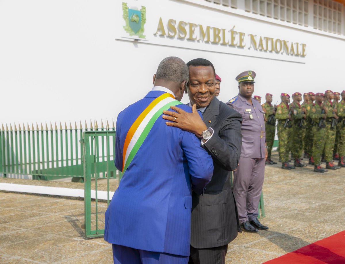 kodjo_adedze's tweet photo. C'est avec un immense honneur que je suis arrivé ce lundi 20 janvier 2025 à Abidjan, à l'invitation de mon frère et homologue, SEM @semadamabictogo, Président de l'Assemblée nationale de Côte d'Ivoire.
#CoopérationParlementaire
#Antg https://t.co/b8MSu52tnH