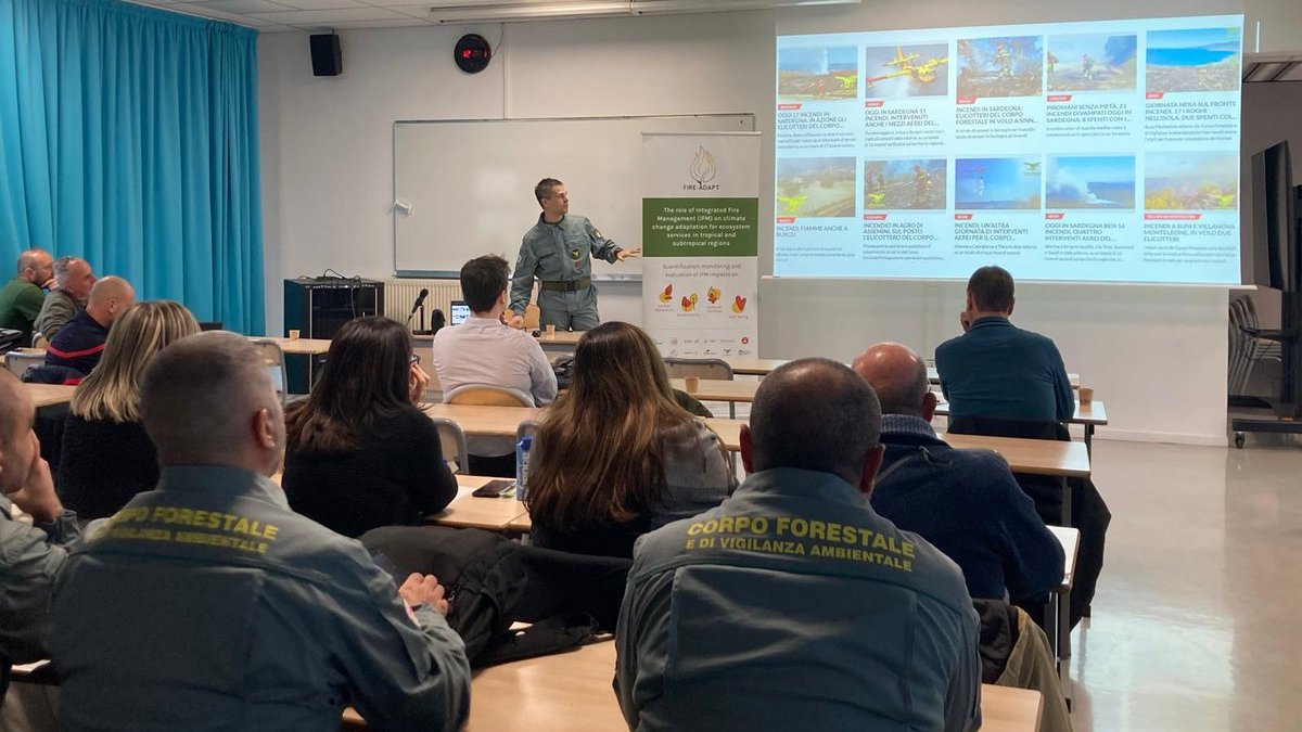 FIRE_ADAPT's tweet photo. We started the France #StudyHub, first stage, in📍Nice 😊

✅ Welcome and project overview: #FIREADAPT goals and development.
✅Presentations from local organizations #Force06 @AlpesMaritimes and @sdis_06: prescribed burning in the #AlpesMaritimes, management and regulations 
✅Franco Casula from #SardegnaCorpoForestale @Reg_Sardegna talked about the use of fire in Sardinia: 50-200 ha/year and 80-220 backfire/year

👉More info about #StudyHub France: https://t.co/q5v4qNAjFt