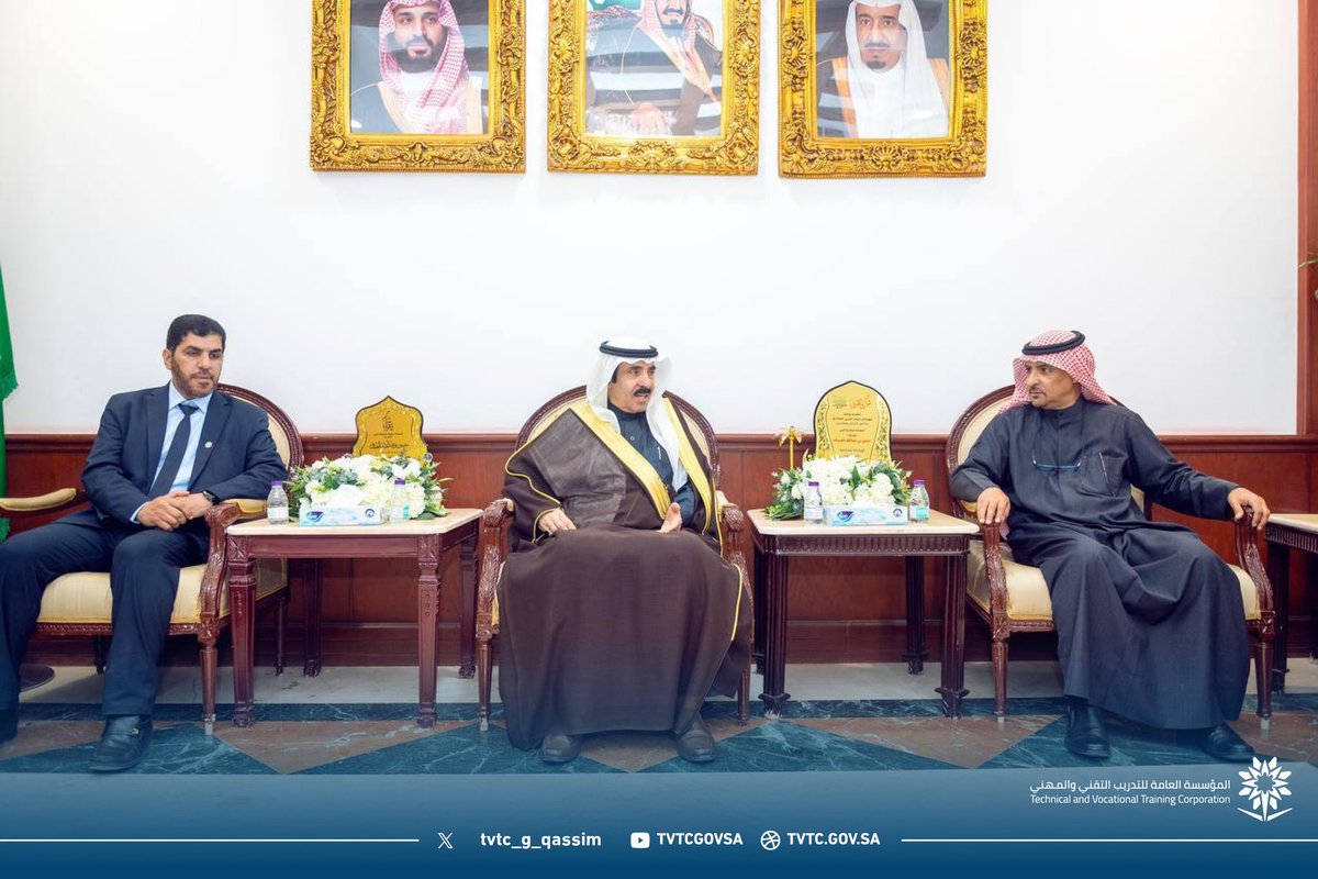 tvtc_g_qassim's tweet image. برعاية سعادة محافظ الرس الأستاذ حسين بن عبدالله العساف تم توقيع مذكرة شراكة مجتمعية بين الكلية التقنية للسياحة و بين نادي رفاق السفر لهواية السياحة حيث وقع المذكرة كل من عميد الكلية م. خالد العماري ورئيس النادي  أ. خالد العمار
@Travelmatesclub
@Travelmates_ #التدريب_التقني