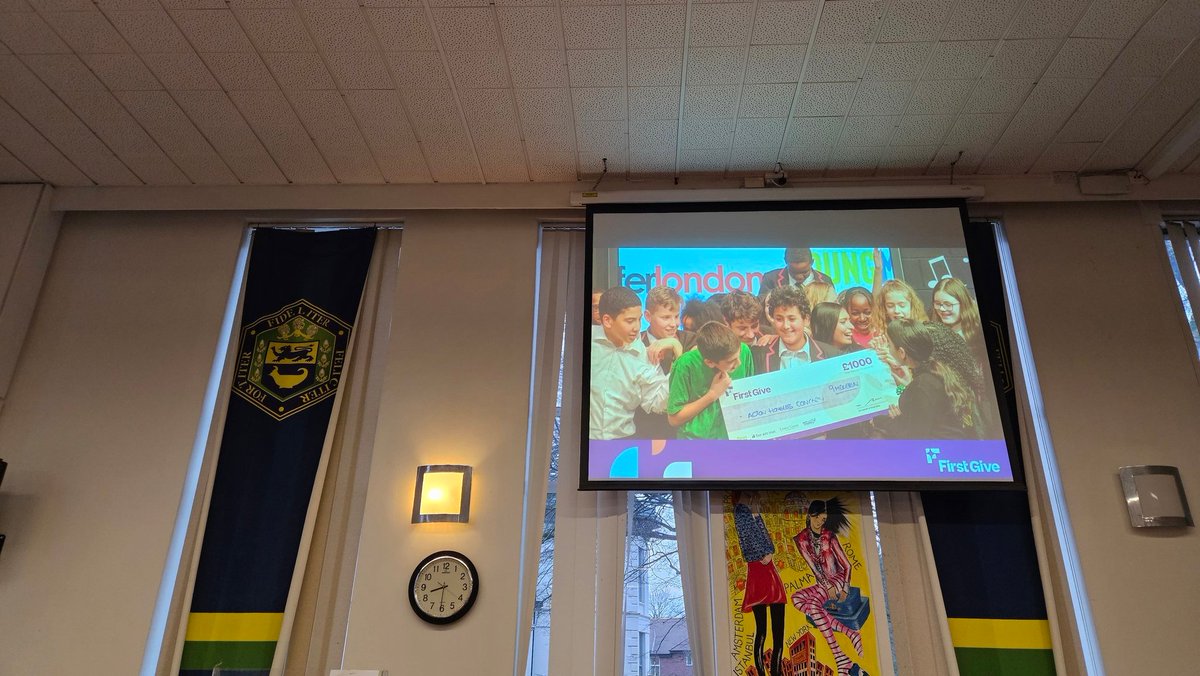 AmyFirstGive's tweet image. It was great to see past year's @FirstGiveUK cohort at @AGGSchool  this morning to offer them a chance to Step Up on our follow up programme! Can't wait to see what they do. #YouthSocialAction