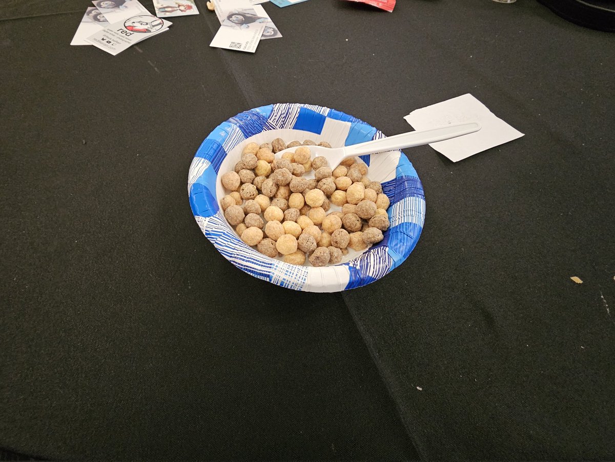 TempVariable's tweet image. Late night cereal given to me by a furry. I need this.