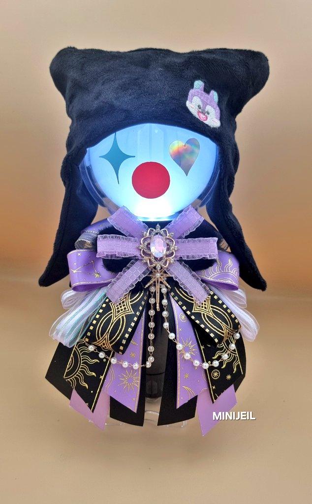 블랙퍼플 리본도 드레스 입은거 같아
모자랑 색맞춤🫶