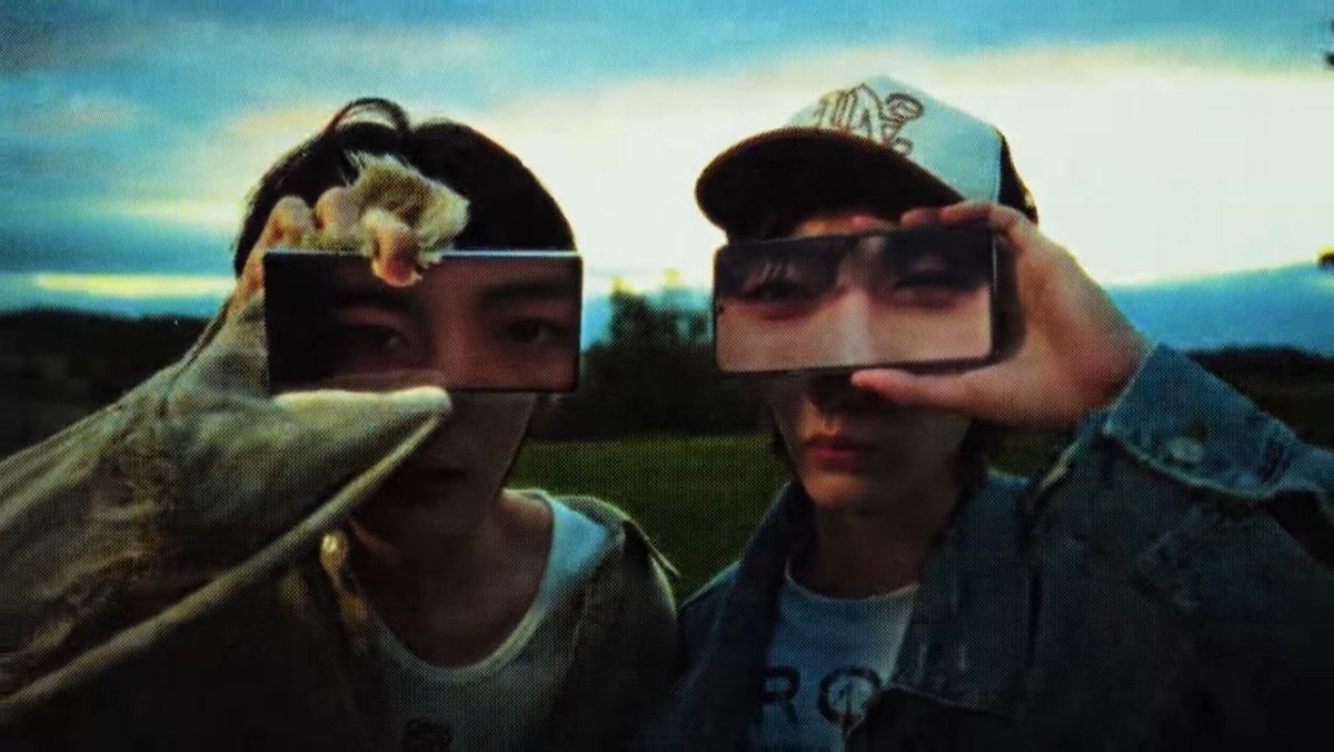 ihanification's tweet image. 🖤